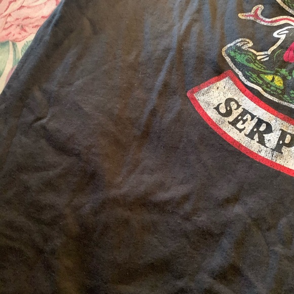 Riverdale Mens Short Sleeve T-Shirt With A Design Size XXL - Picture 3 of 5